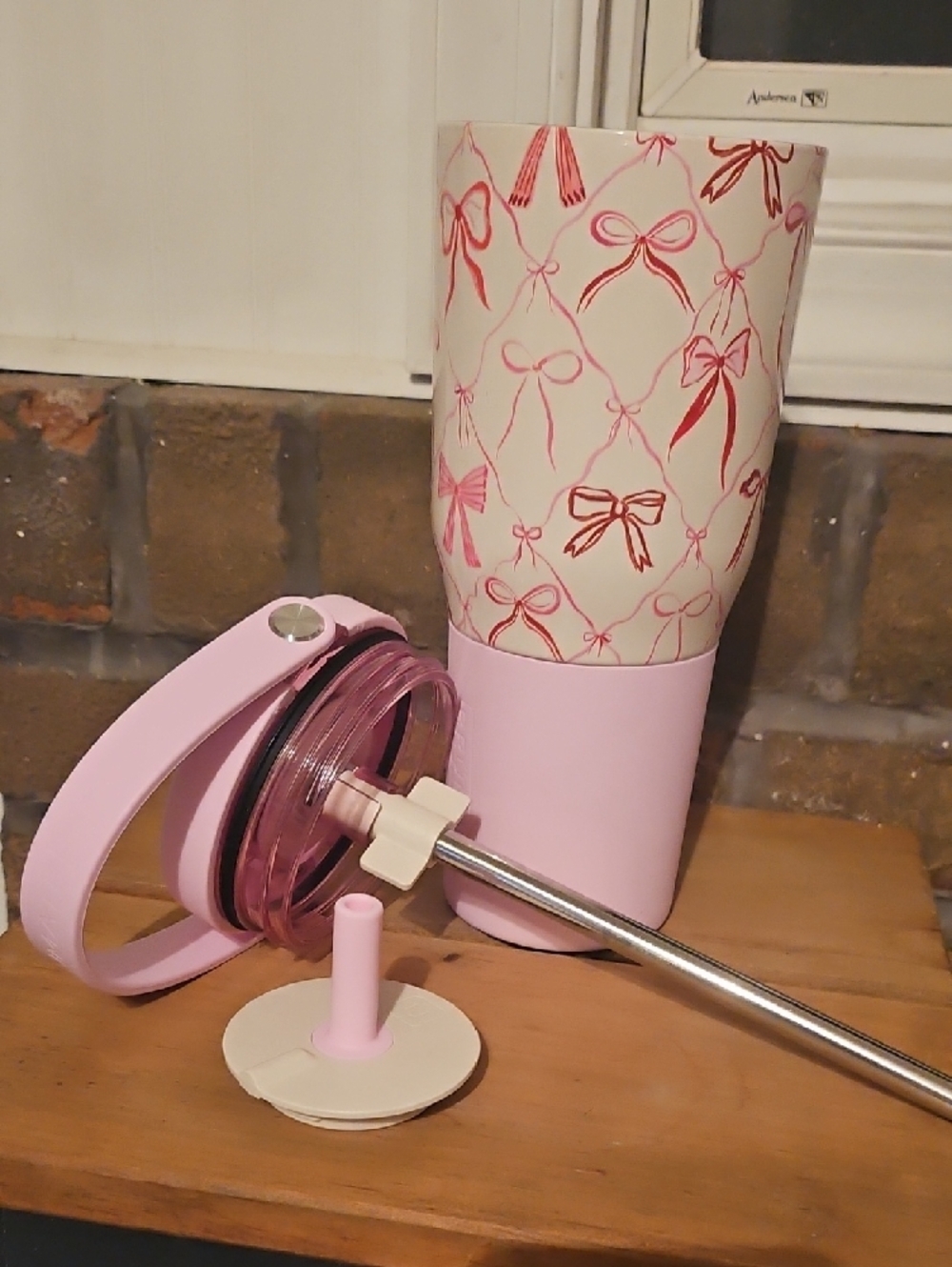 Brumate Pink Bow Pattern 35 OZ resa Tumbler with Straw - Picture 7 of 7